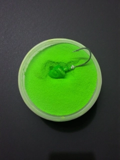 GUMOVÁ BARVA NA JIGOVÉ HLAVIČKY UV GREEN 80G